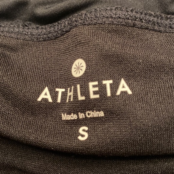 ATHLETA Women’s shorts size S - Picture 5 of 5